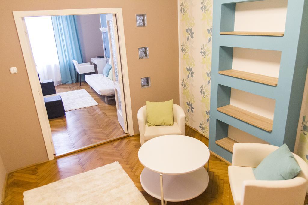 Chic And Very Central Budapest Exterior photo